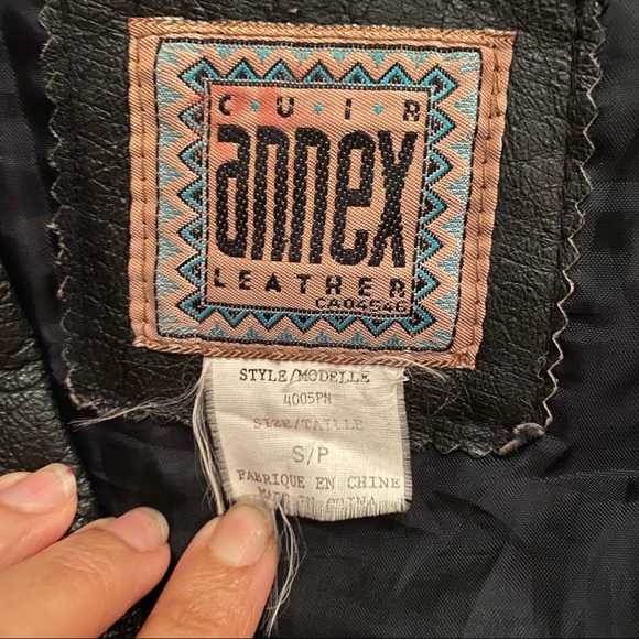 VINTAGE leather jacket - Picture 2 of 3